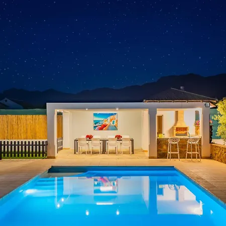 Holiday home Cubo's La Luz Del Valle Rural House *