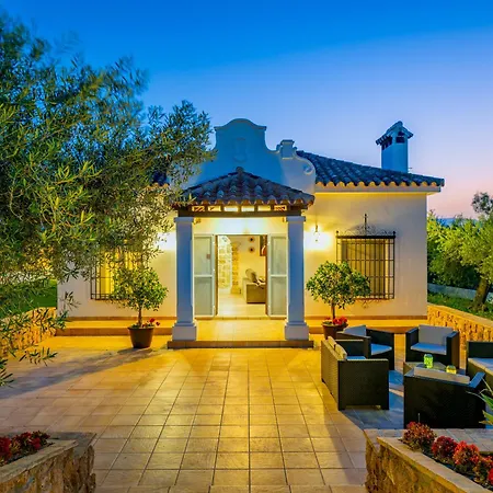 Cubo's La Luz Del Valle Rural House *